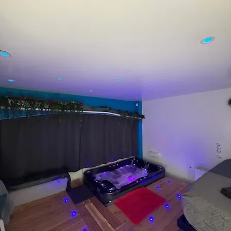Lejlighed 2 Avec Jacuzzi
